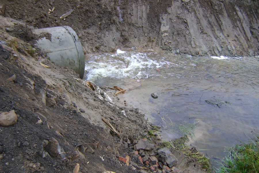 В деревни Волчки Великолукского района исчезло «смертельно опасное направление» и появилась дорога (ФОТО)
