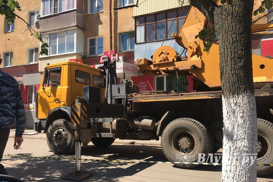 На Октябрьском проспекте «ограничили» пешеходов (ФОТО)