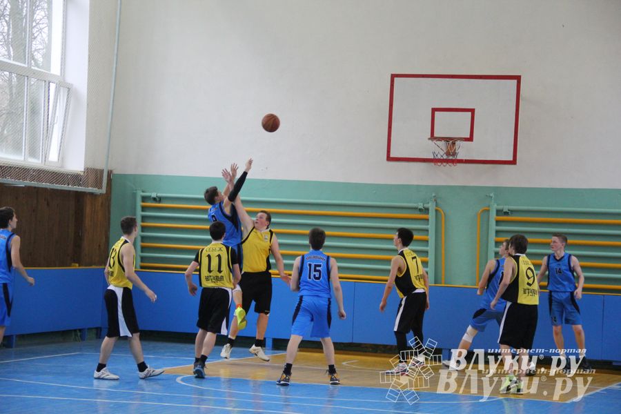 Великолучанки заняли первое место в дивизиональной игре «КЭС-Баскет» (фото)