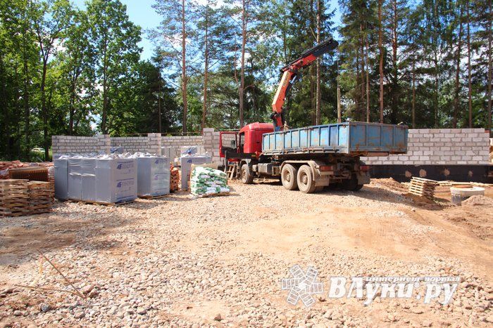 Турчак поручил передать строительство великолукского велоцентра местным строителям