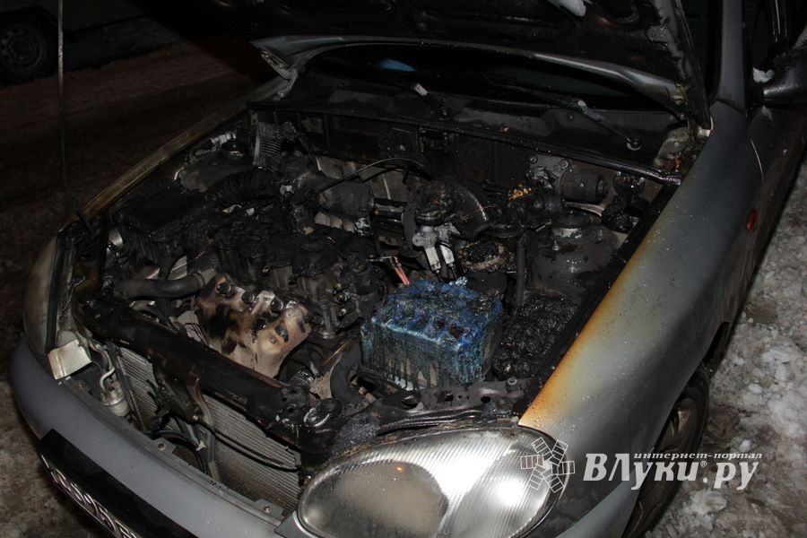 В Великих Луках горел Шевроле (ФОТО)
