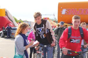 В Великих Луках прошёл Велопарад (ФОТО)