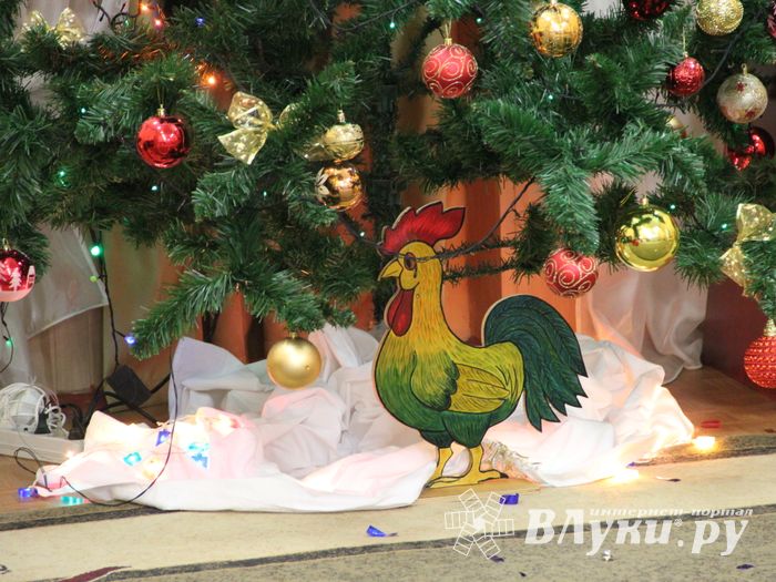 В Великие Луки пришла пора новогодних утренников (ФОТО)