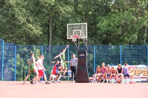 В Великих Луках прошли спортивные мероприятия, приуроченные ко Дню физкультурника (ФОТО)