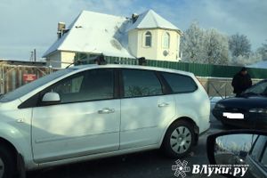 Движение на 3-й Ударной затруднено из-за ДТП (фото)
