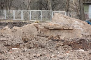 Строительство новой школы в Великих Луках — все идет по плану (ФОТО)