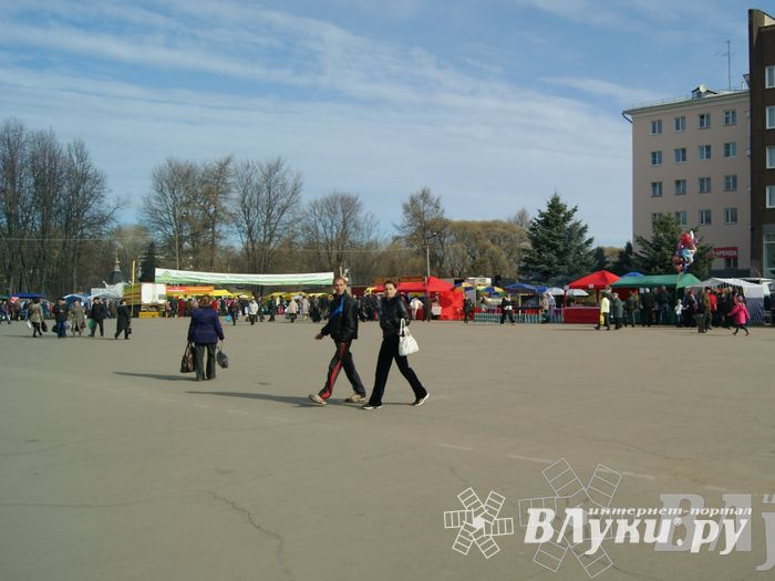 Весенняя ярмарка 2013 прошла в Великих Луках