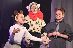 Юные артисты ГДК им. Ленина отметили «Мамин день» (ФОТО)