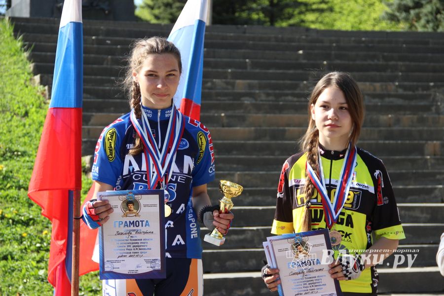 В Великих Луках чествовали лучших велосипедистов (ФОТО)