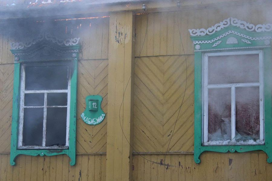 В результате пожара в Невеле погиб мужчина (фото + видео)