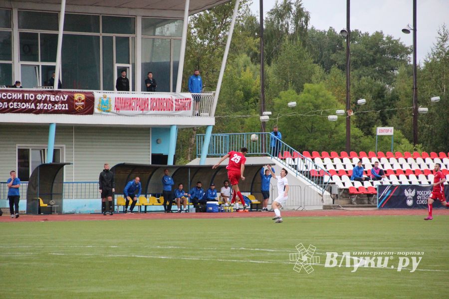 «Луки-Энергия» уступила дома «Твери» (ФОТО)