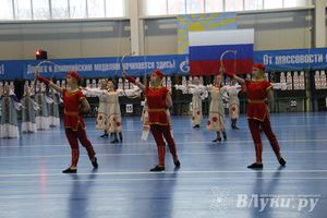 В Великих Луках стартовали всероссийские соревнования лучников (фото)