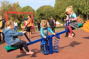 В Великих Луких благоустроили сквер на ул. Жукова (фото)