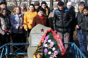 ​В Великих Луках сегодня вспоминали героев-подпольщиков (ФОТО)