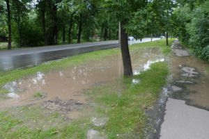 На проспекте Гагарина затопило дорогу (ФОТО)