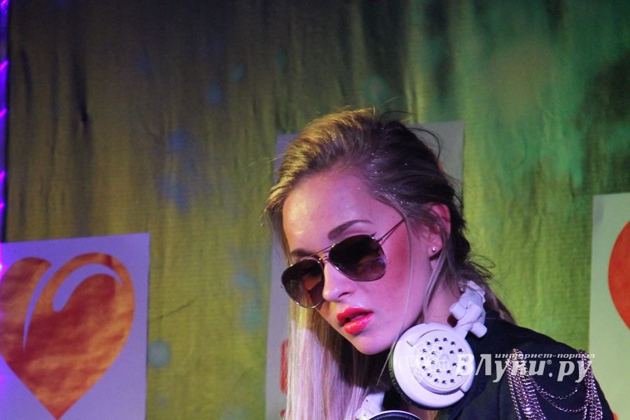 Вечеринка MEGA DANCE LOVE PARTY