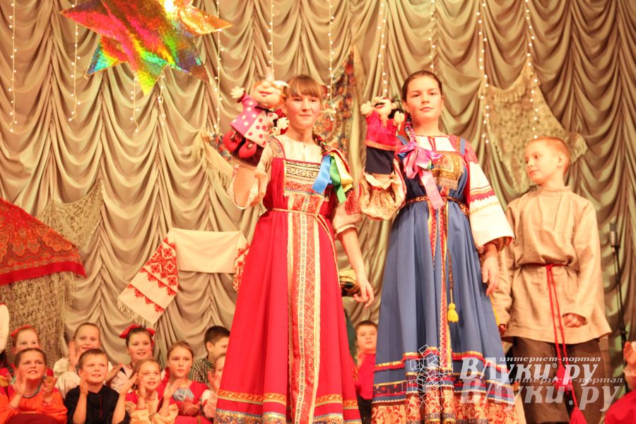  Рождественский концерт ансамбля «Заряница» прошел в Великих Луках (фото)