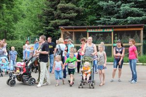 В Великих Луках чествовали близнецов (ФОТО)