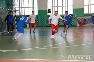 Команда «Статус-Пресс» стала чемпионом г. Великие Луки по мини-футболу (фото)