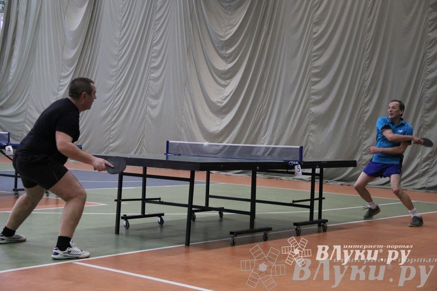 В Великих Луках прошло Первенство города по настольному теннису (фото)