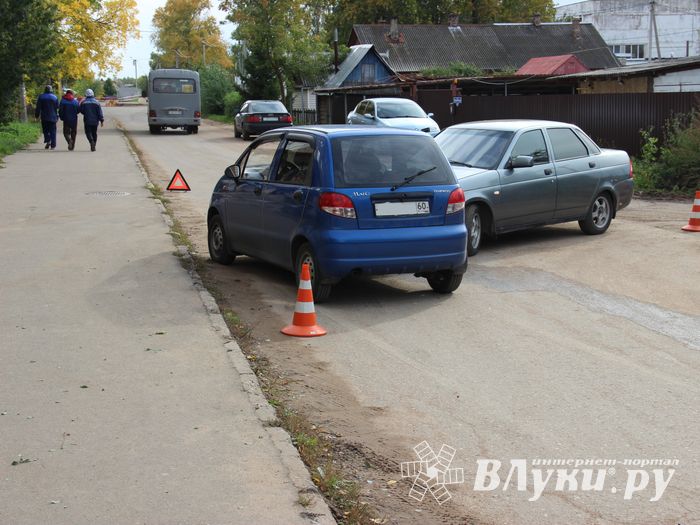 ДТП произошло в Великих Луках (ФОТО)