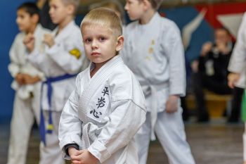 В ВеликихЛуках прошел учебно-методический семинар по каратэ и кобудо школы Дзюшин-рю кэмпо каратэ (фото)