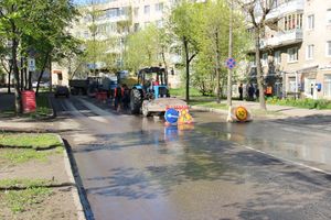 На Ставского ликвидируют аварию в водопроводе (ФОТО)