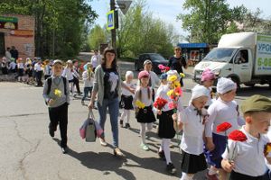Воспитанники детского сада №23 почтили память воинов-заводчан (ФОТО)