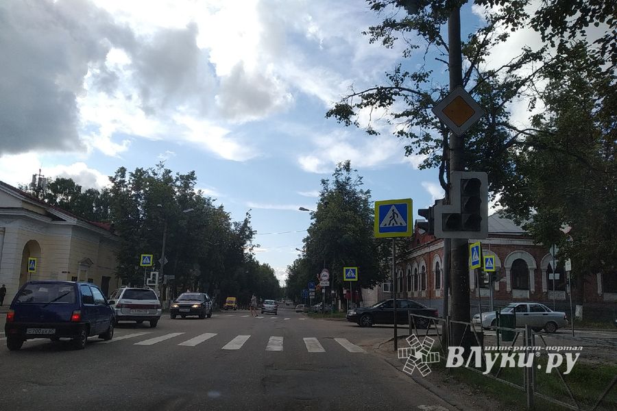 В заречной части Великих Лук отключились светофоры (ФОТО)