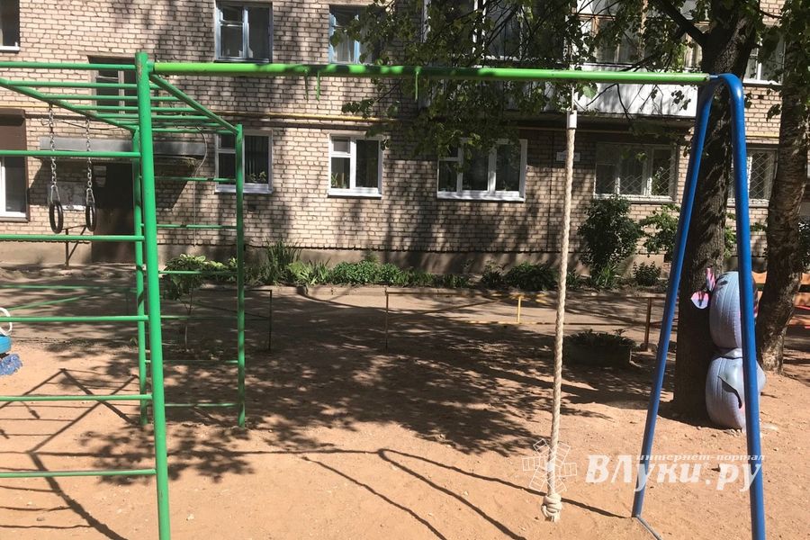 Родители в Великих Луках взяли в руки «болгарки» (ФОТО)