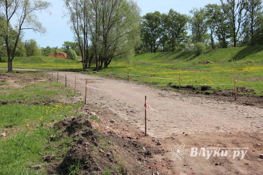 Подрядчик: Крепость в Великих Луках будет, как при Петре Первом... (ФОТО)