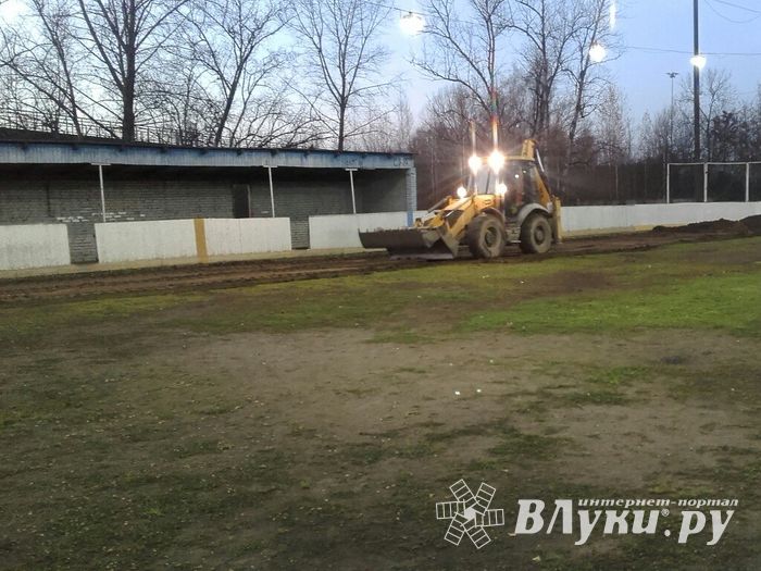 Хоккеисты в Великих Луках готовятся к сезону (ФОТО)