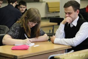 В Великих Луках состоялся очередной тур игр «Что? Где? Когда?» (фото)