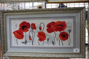 В Великих Луках прошел конкурс-выставка вышивки и бисера (ФОТО)