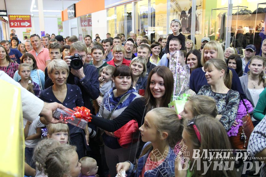 Торговый центр «Апельсин» отметил День рождения