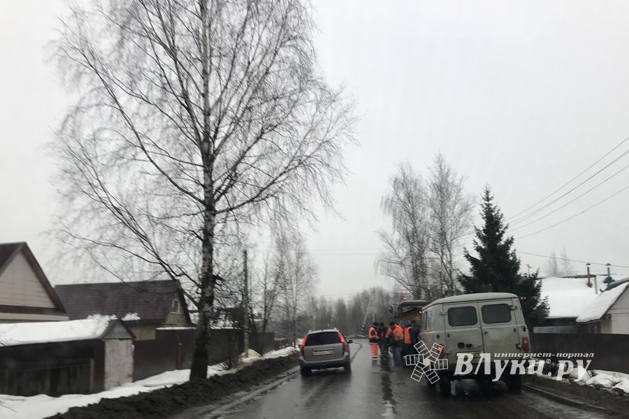 На ул. Гражданской ведётся ямочный ремонт (ФОТО)