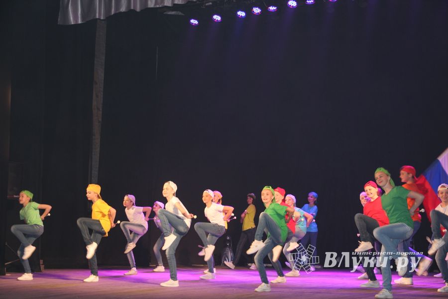 18 мая состоялся юбилейный концерт коллектива мажореток «Золотые погоны» (ФОТО)