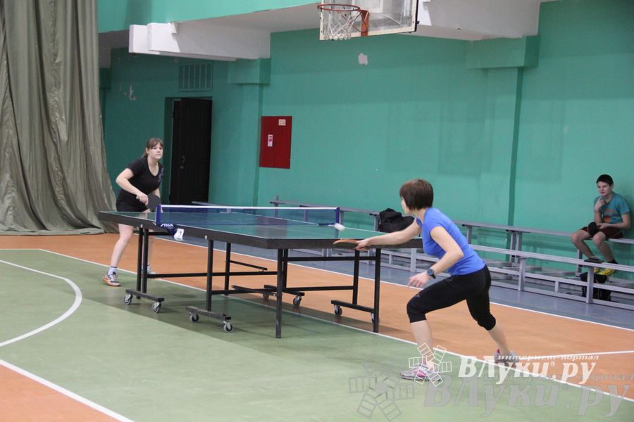 В Великих Луках прошло Первенство города по настольному теннису (фото)