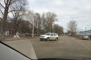 В Великих Луках столкнулись два автомобиля «Renault» (ФОТО)