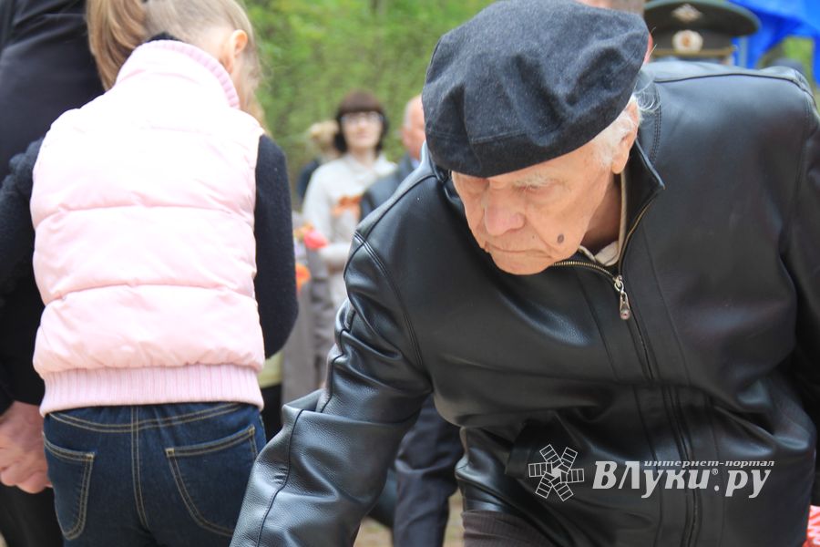 Торжественный митинг на мемориальном воинском захоронении