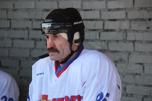 Великолукский хоккей: много забитых шайб, немного потасовок и разбитых лиц (фото)