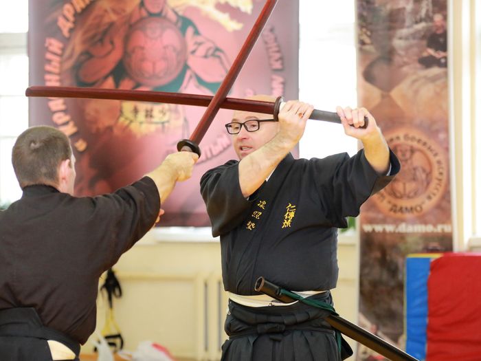 Великолукские последователи иайдзюцу выдержали сложный экзамен (ФОТО)