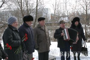 В Великих Луках почтили память подпольщиков