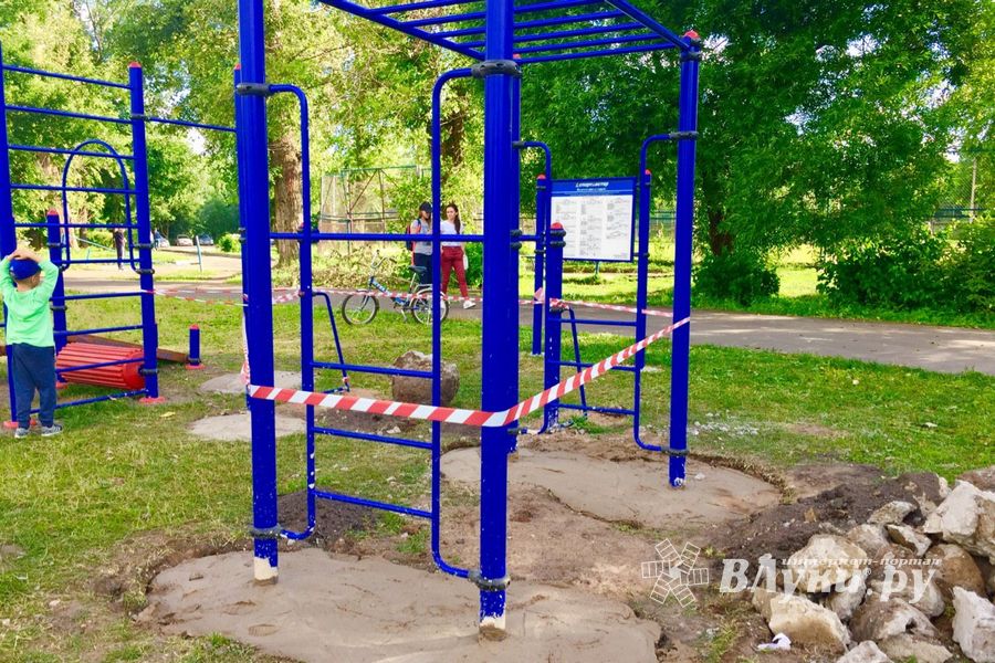 На Дятлинке появилась площадка для занятий варкаутом (ФОТО)
