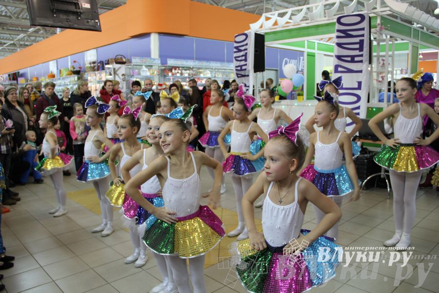 Ночь распродаж в ТЦ «Апельсин»