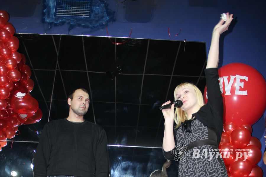 14 февраля в клубе «Хотэй» состоялось ежегодное шоу для влюбленных «Love Story»