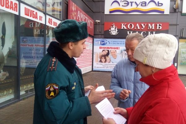 Великолучанам рассказали о «новогодних» мерах пожарной безопасности (ФОТО)
