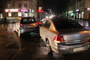 ДТП на перекрёстке Ленина-Зверева (ФОТО)