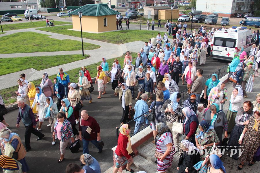 Освящение Храма святителя Тихона, Патриарха Всероссийского, святых Новомучеников и Исповедников Российских (ФОТО)