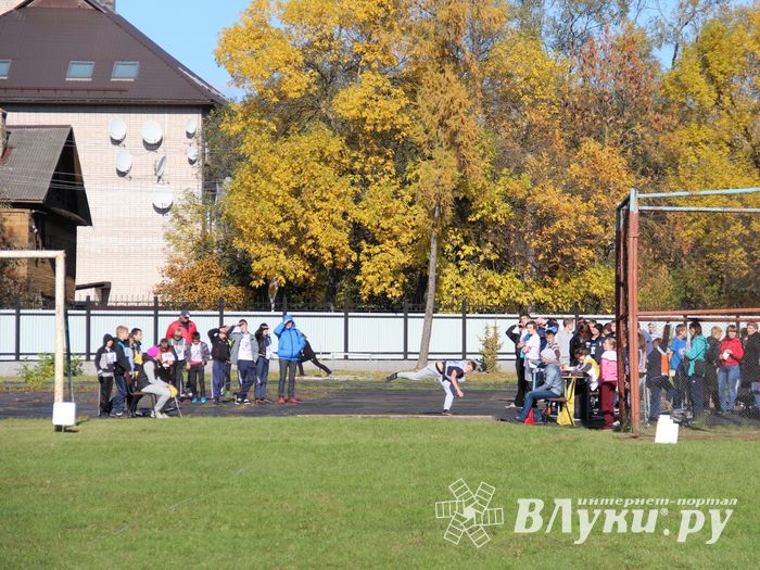 «Шиповка юных» среди великолукских школьников (фото)